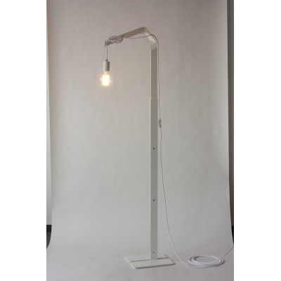 TAISEKI stand and hook for the floor / Black