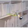Moderne und minimalistische Regalleuchte in der Farbe Neongelb im Bauhaus Stil für Ihr Bücherregal